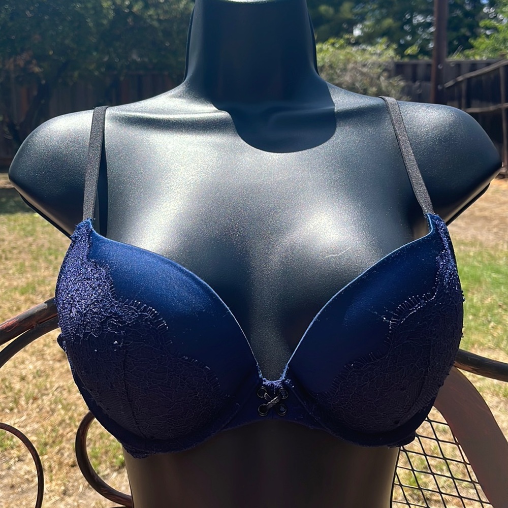 Victoria’s Secret Bra, 36B